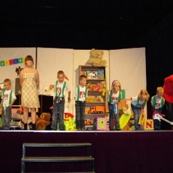 De Muzikantjes  14 - Toneelvereniging Plankenkoorts 